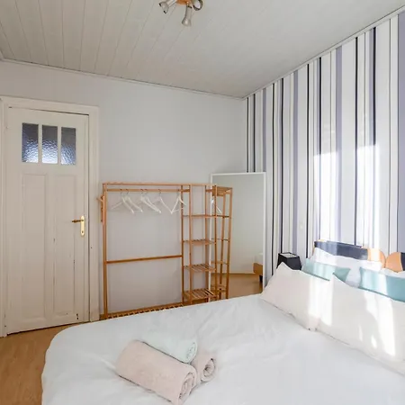 דירה Cosy 150m From The